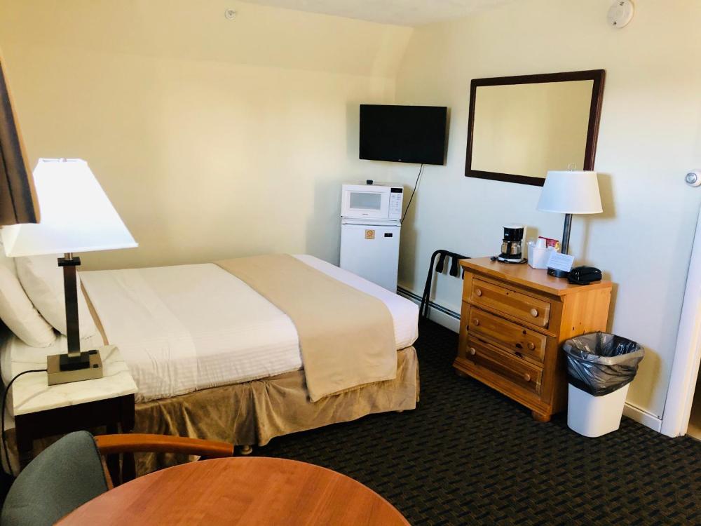Sea Cliff House Motel